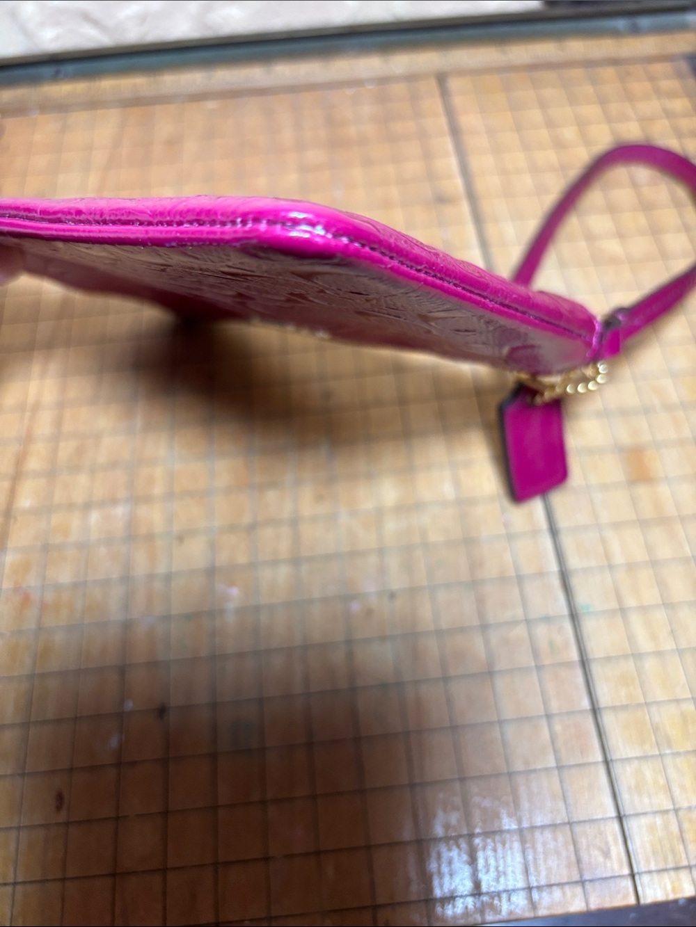 Coach Patent Debossed Signature C Wristlet Corner Zip w Gold Tone Hot Pink - Picture 7 of 17